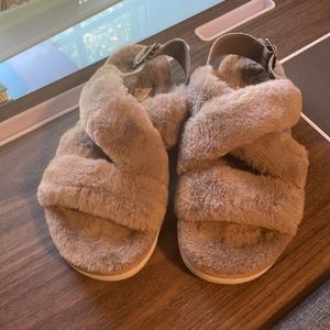 Koolaburra Furry Sandal